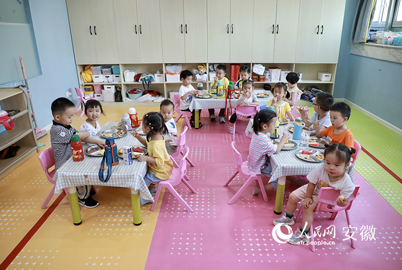 銅陵?yáng)|方愛(ài)嬰幼兒托育點(diǎn)。人民網(wǎng) 陶濤攝