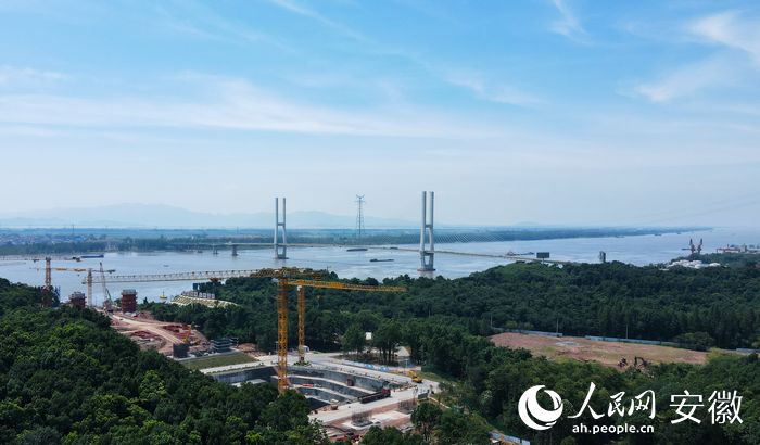 銅陵郊區(qū)長(zhǎng)江大橋。陶濤攝