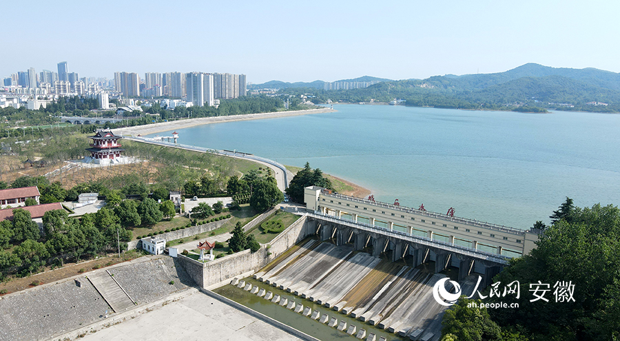 航拍西澗湖，又名城西水庫(kù)。人民網(wǎng) 王銳攝