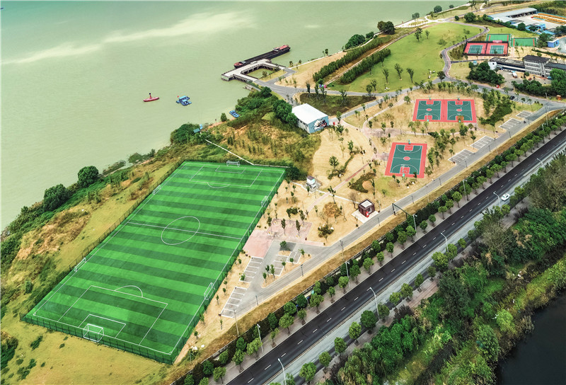 安徽省銅陵市濱江生態(tài)體育公園。高凌君攝