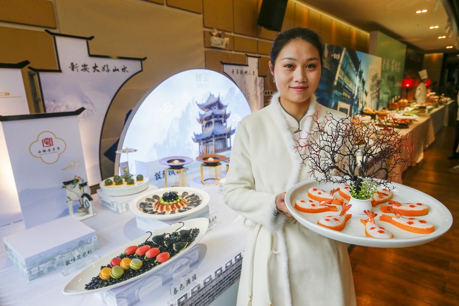 徽菜美食展示。施亞磊攝