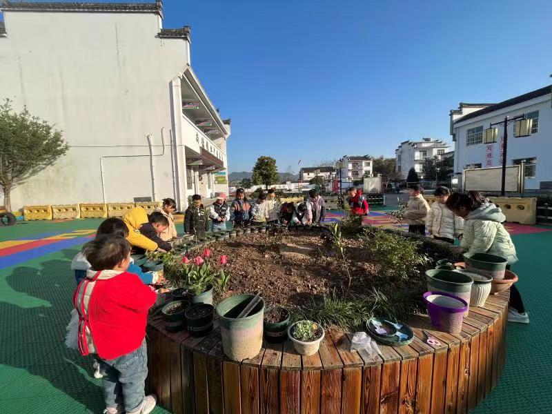 幼兒托管。黃山市民生辦供圖