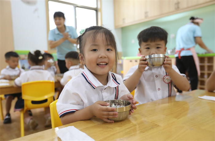 托育服務(wù)讓幼兒健康快樂(lè)成長(zhǎng)。相山區(qū)委宣傳部供圖