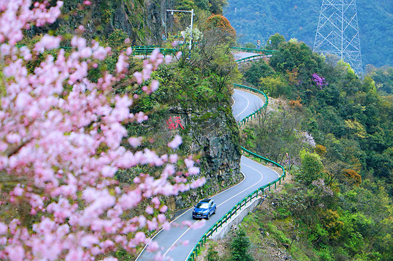 “皖南川藏線”風(fēng)景秀麗。涇縣縣委宣傳部供圖