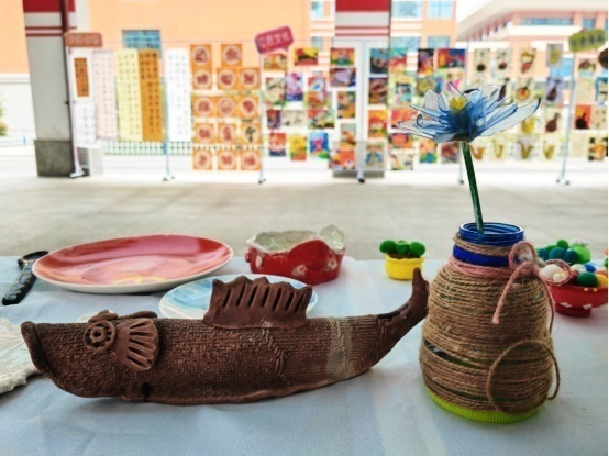 學(xué)生手工作品。人民網(wǎng)記者王銳攝