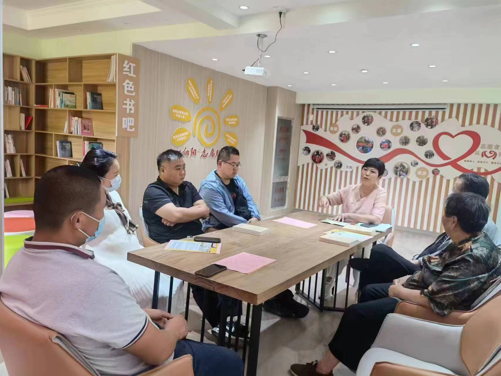 周末議事會協(xié)商解決堵點難題。相山區(qū)委宣傳部供圖