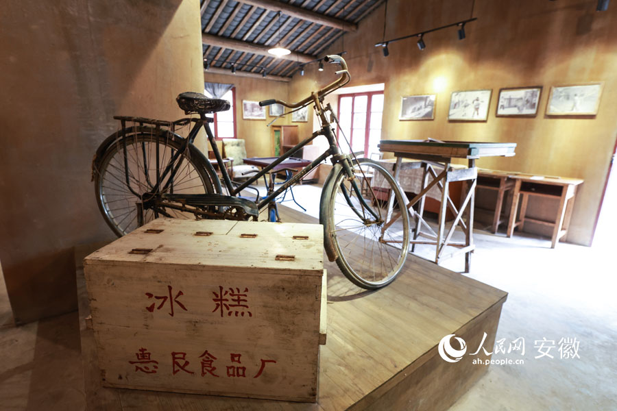 龍尾張村“小時候印象記憶館”一角。人民網(wǎng)記者 張俊攝