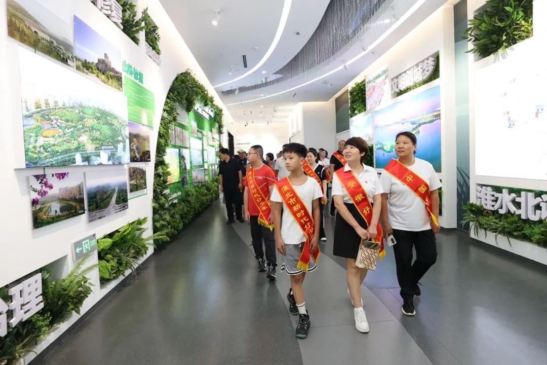 淮北市開(kāi)展2023年“道德典型·看淮北”關(guān)愛(ài)禮遇活動(dòng)。張迪供圖