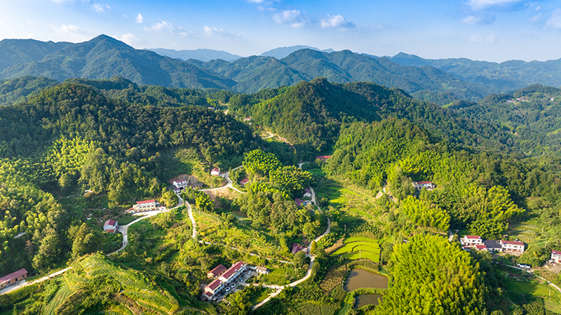 俯瞰漫水河鎮(zhèn)。劉玉才攝