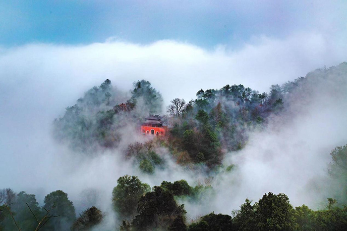 休寧縣齊云山景區(qū)望仙樓。李軍亮攝