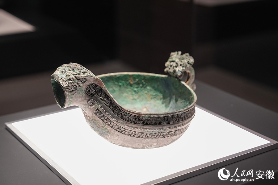 安徽楚文化博物館展出文物。人民網(wǎng)記者 苗子健攝