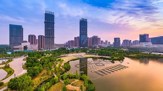 阜陽城南新區(qū)雙清灣。張偉攝