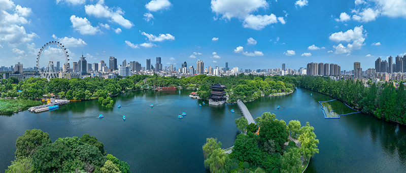 美麗廬陽。何剛攝