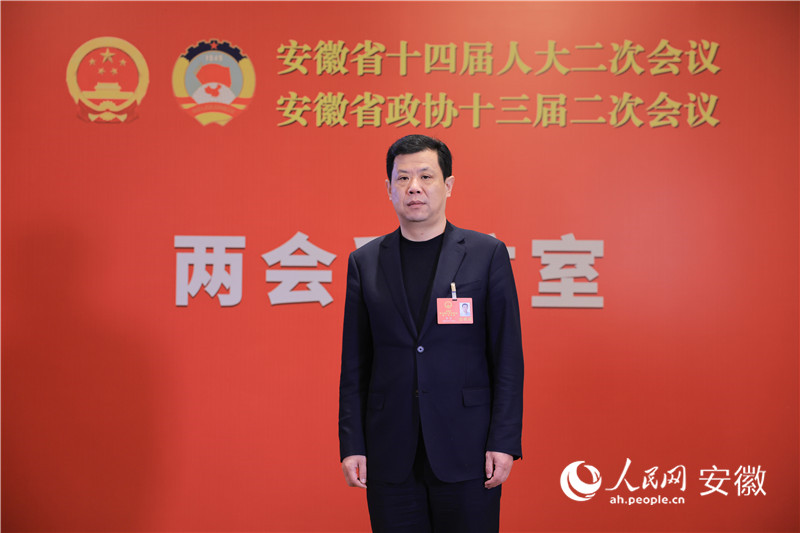 安徽省人大代表錢松。人民網(wǎng)記者 王曉飛攝