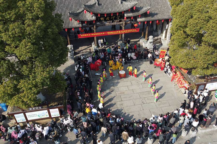管仲老街非遺展演。沈云鵬攝