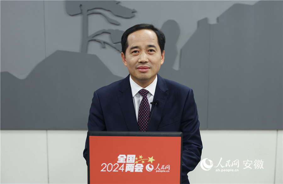 全國人大代表、宿州市市長王啟榮做客人民網(wǎng)。人民網(wǎng) 陶濤攝