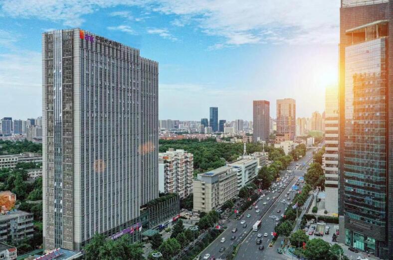 光大銀行合肥分行辦公大樓遠(yuǎn)眺照片。中國(guó)光大銀行合肥分行供圖