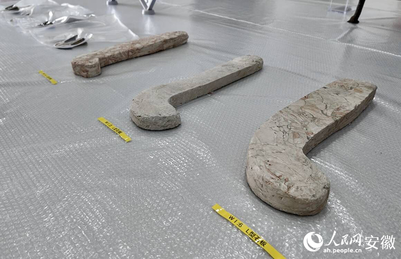 出土文物。人民網(wǎng)記者 陶濤攝