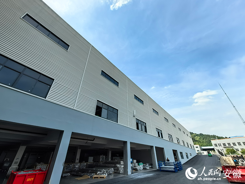 桑尼泰克新建的多層廠房。人民網(wǎng)記者 汪瑞華攝