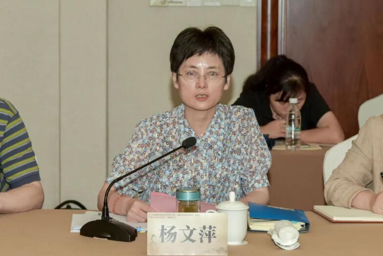 銅陵市人民政府副市長楊文萍致辭。