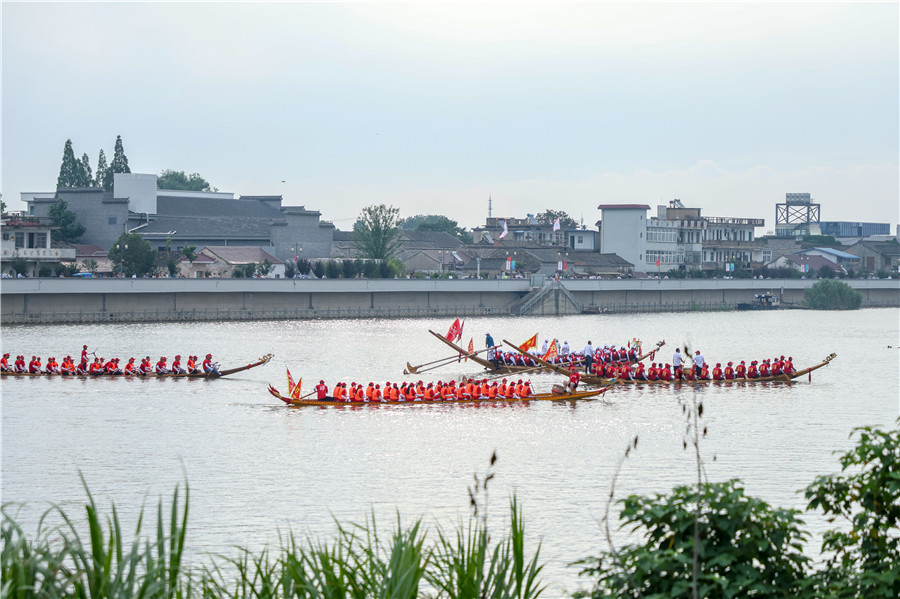 6月25日，農(nóng)歷五月二十，2024無為市陡溝鎮(zhèn)裕溪河“雙龍會”如約而至。人民網(wǎng)記者 陶濤攝