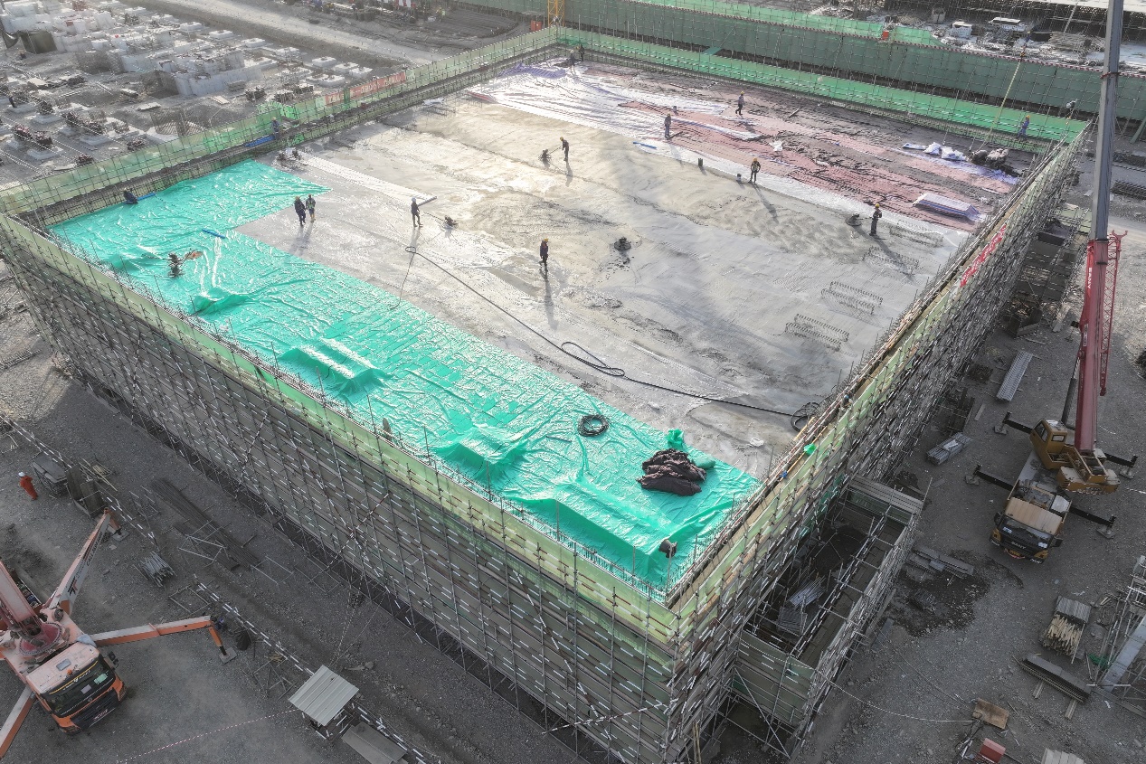 項目變電所B裝置施工現(xiàn)場。中化三建供圖