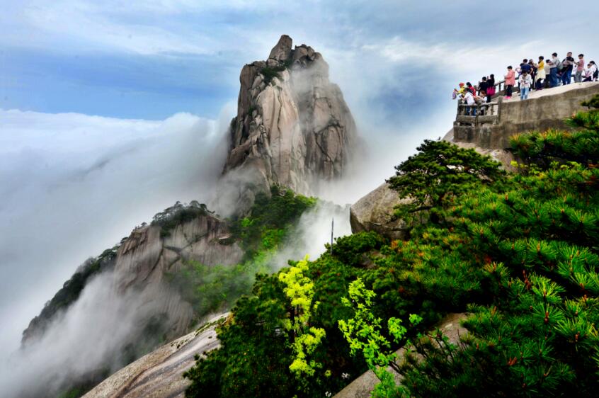 天柱山美景。