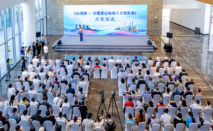 《山海情》首發(fā)儀式。杜世宏攝
