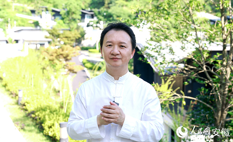 安徽省大黃山文化旅游創(chuàng)意發(fā)展協(xié)會(huì)會(huì)長胡劭平。人民網(wǎng)記者 張俊攝