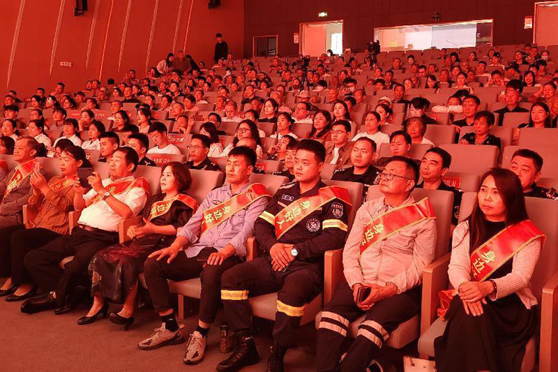 全縣身邊好人代表應(yīng)邀參加活動。