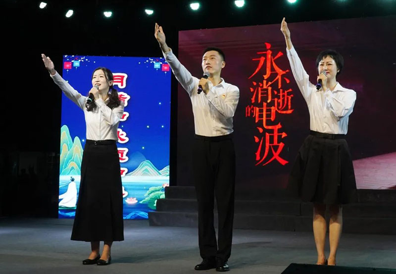 中秋詩會現(xiàn)場。