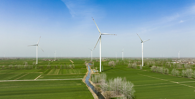 矗立在渦陽縣天靜宮街道的風(fēng)力發(fā)電機(jī)。渦陽縣委宣傳部供圖.jpg