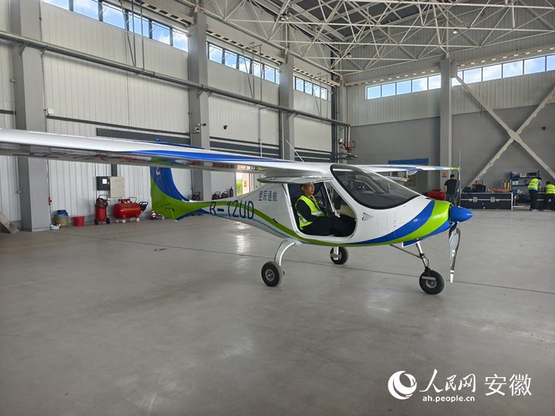 RX1E—A電動(dòng)固定翼飛機(jī)。人民網(wǎng) 陶偉攝
