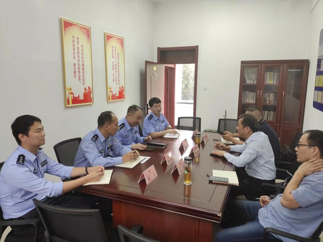 公安機(jī)關(guān)與行政執(zhí)法部門落實(shí)定期會(huì)商。受訪者供圖