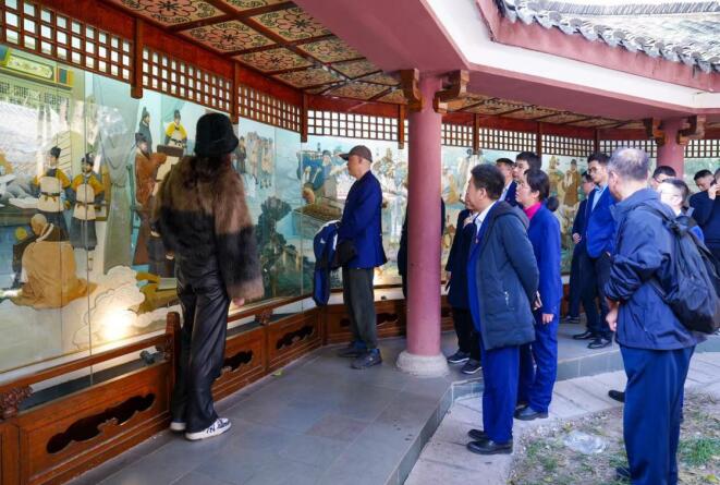 交通銀行安徽省分行開展包公園廉政教育主題活動。