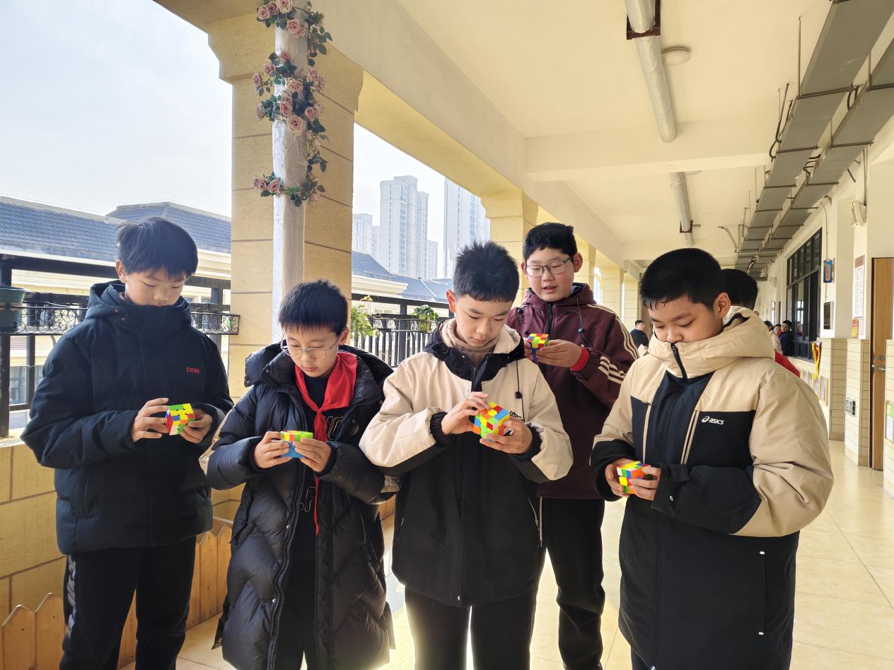 魔方。合肥一六八玫瑰園學(xué)校東校供圖