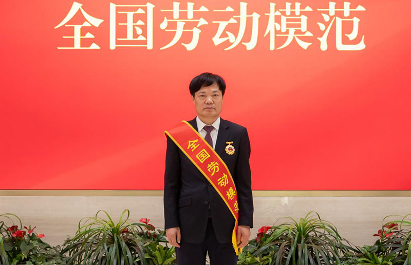 李立新。東華公司供圖