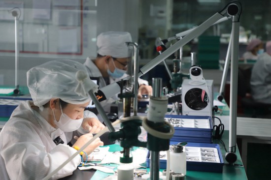 鐘表屬于精密制造。受訪企業(yè)供圖