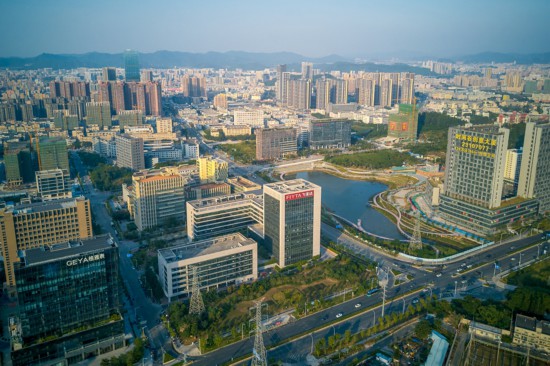 時(shí)間谷，深圳鐘表產(chǎn)業(yè)集聚基地。深圳鐘表行業(yè)協(xié)會(huì)供圖