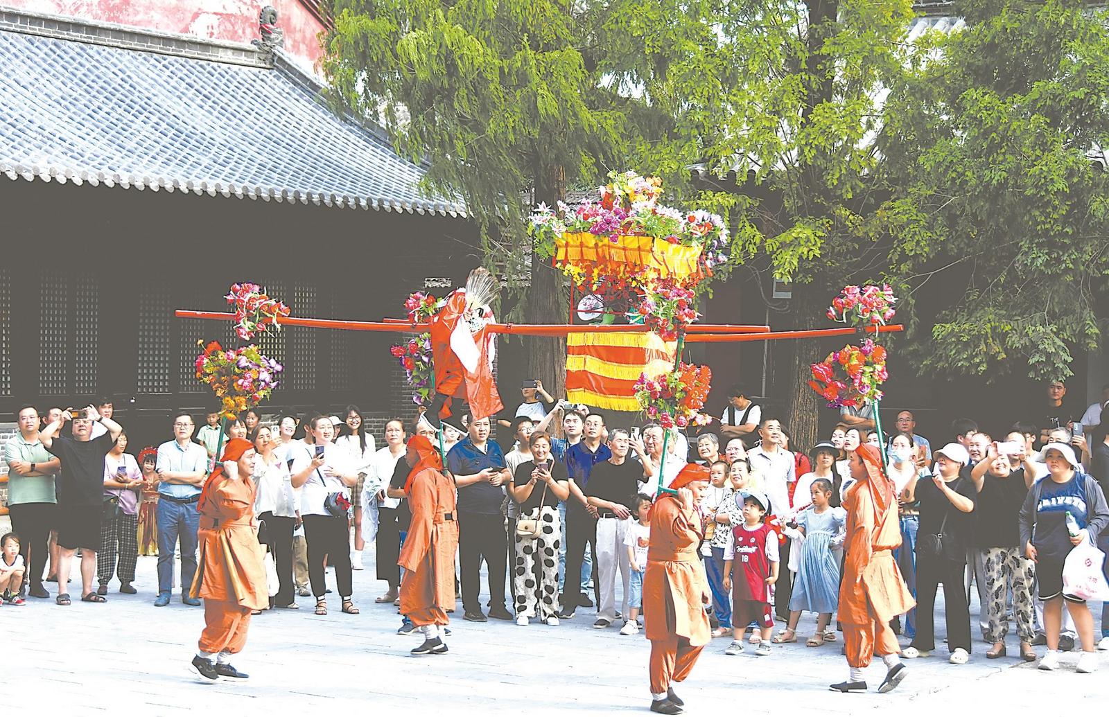 9月16日，淮南壽縣舉辦賞非遺、游古城等豐富多彩的文化活動。沈道銀 攝